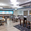La Quinta Inn & Suites by Wyndham Houston - Normandy
