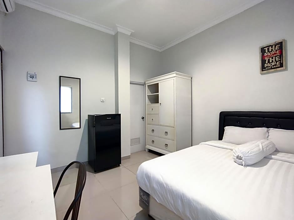 Djuragan Kamar Bandahara