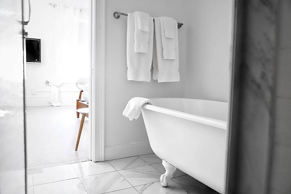 The Hotel Marblehead