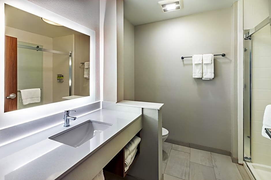 Holiday Inn Express And Suites Parsons By IHG