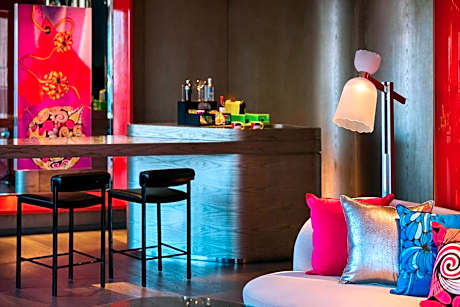 Mega Suite, 1 Bedroom Larger Suite, 1 King, Lake view