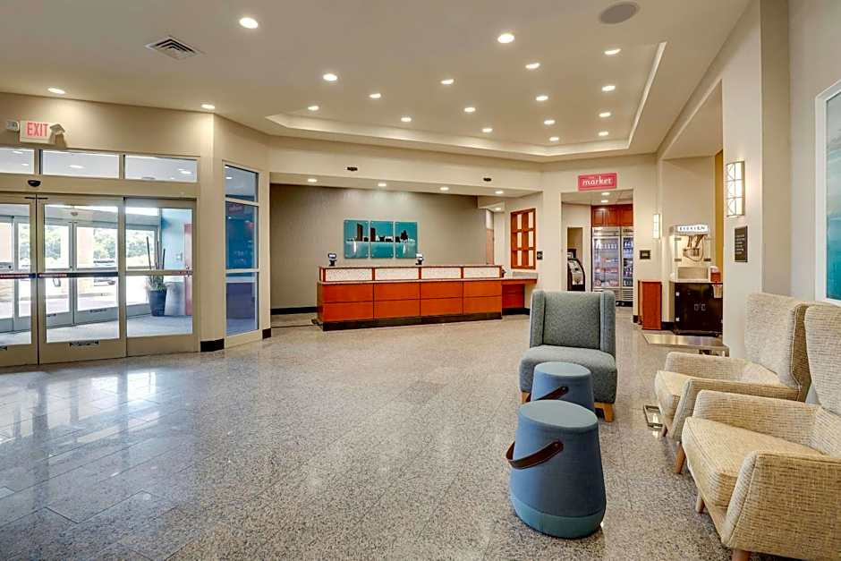 Drury Inn & Suites Grand Rapids