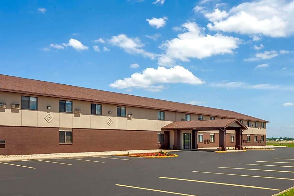 Baymont by Wyndham Oshkosh Airport