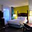 Staybridge Suites London By IHG