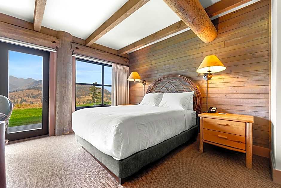 Sun Mountain Lodge
