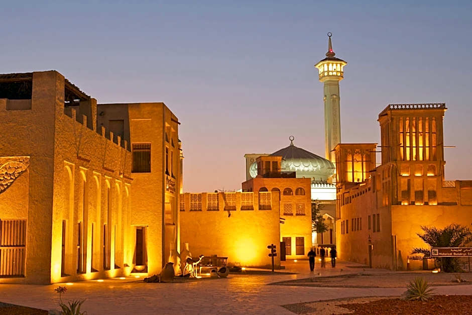 Grand Sina Hotel – Dubai, WY