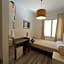 Private rooms on Tamarit street
