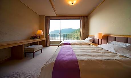 Room with Tatami Area