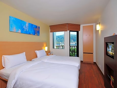 Standard 2 Single Beds