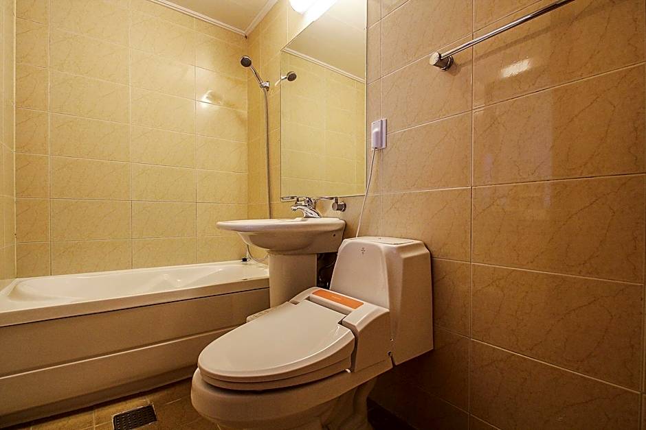 Hotel TopsVille (Korea Quality)