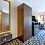 Quality Inn Oshkosh Aviation Park