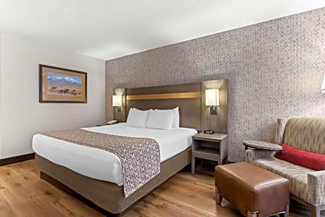 Best Western Moriarty Heritage Inn