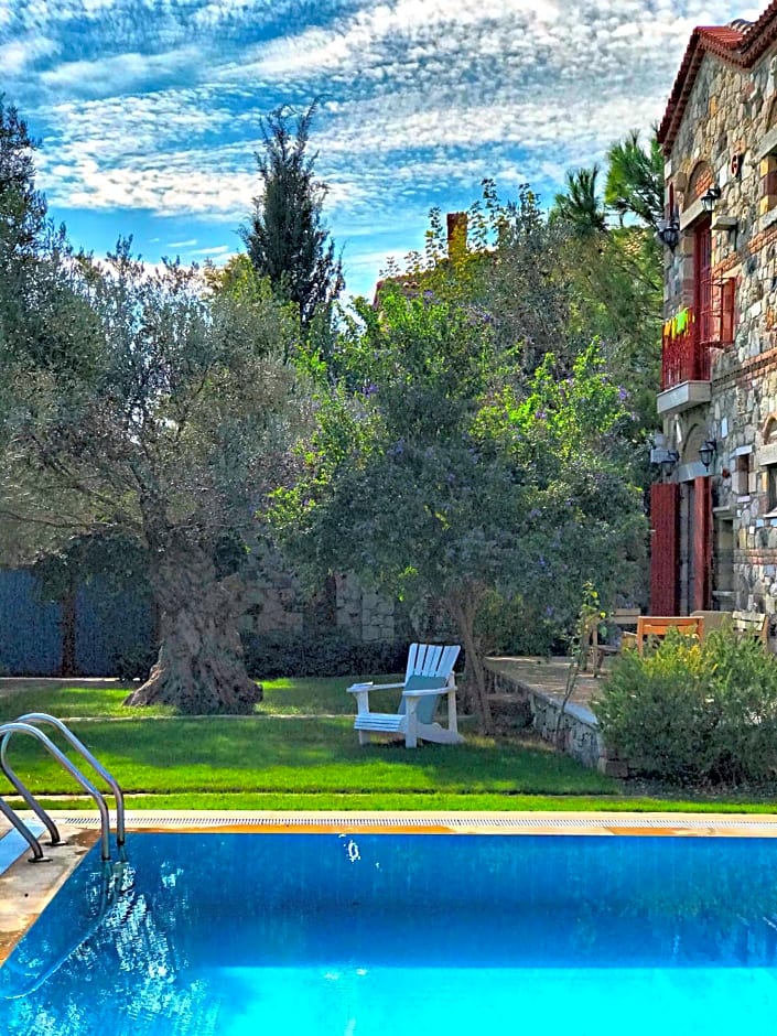Alacati Zeytin Konak Hotel