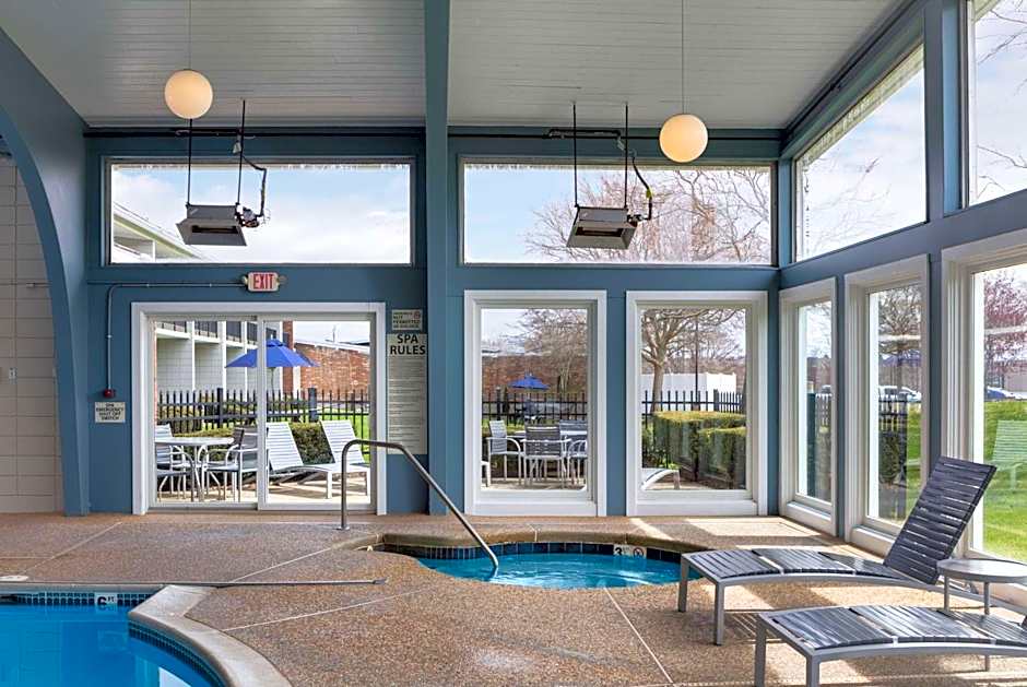 Howard Johnson by Wyndham Middletown Newport Area