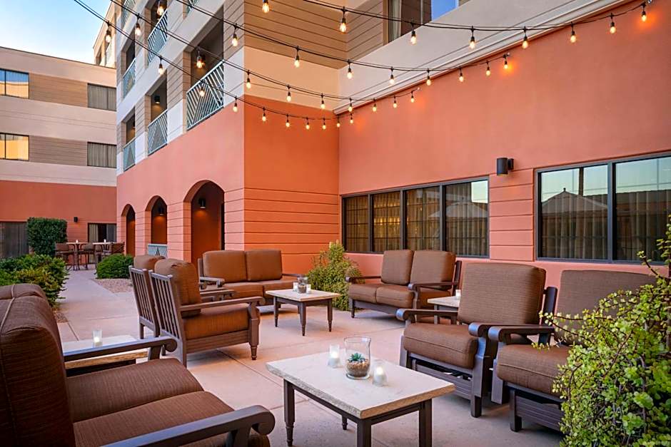 Courtyard by Marriott Scottsdale Old Town