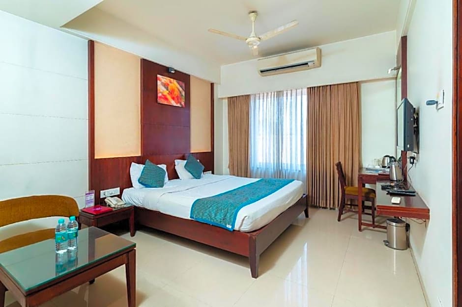 Hotel Chaitali - Pure Veg