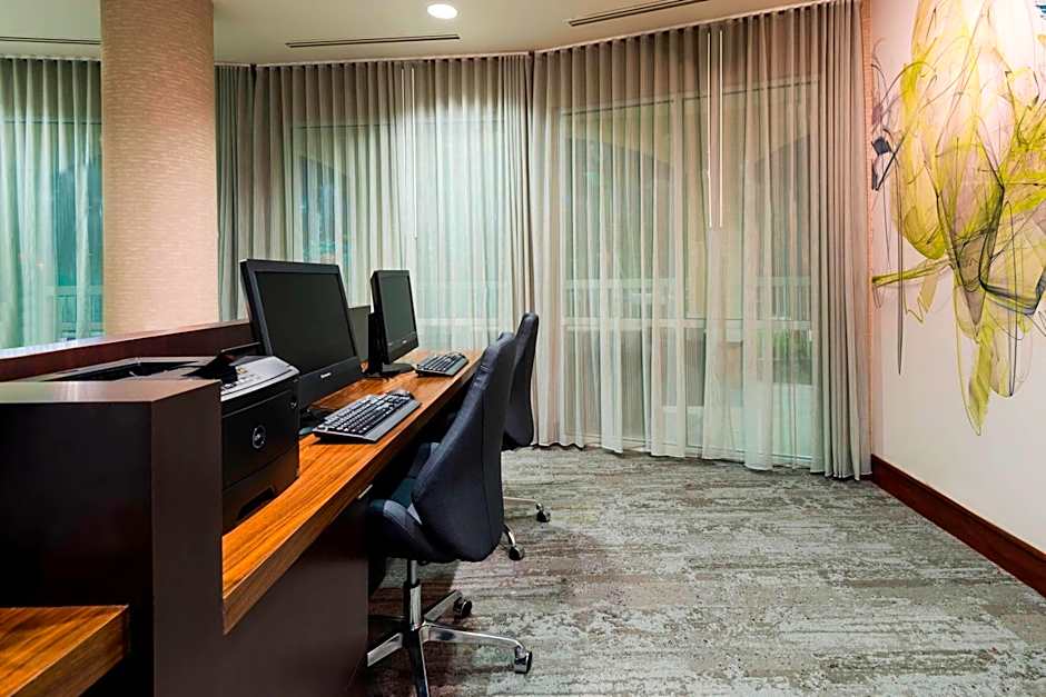 Courtyard by Marriott Fort Myers at I-75 and Gulf Coast Town Center