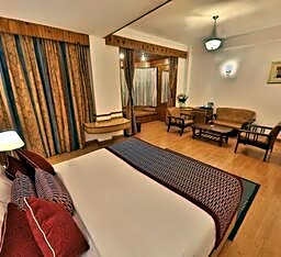 Manali Heights