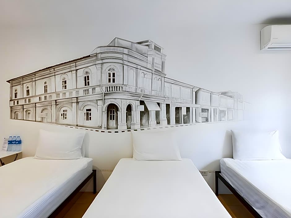 Chino Town Gallery Alley