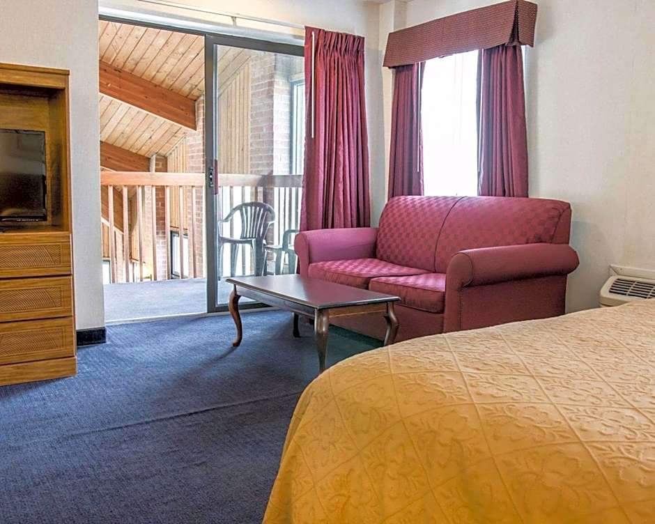 Quality Inn Hudsonville South