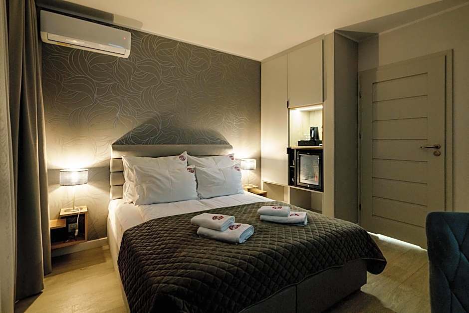 Kamienica no 111a Warsaw Airport