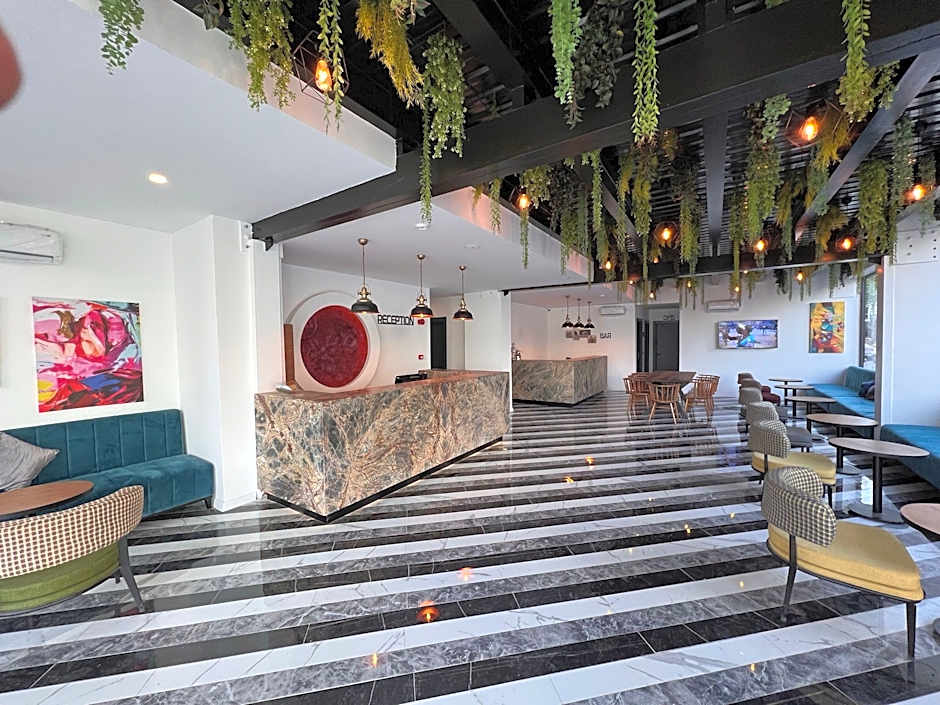 Wolf Of The City Hotel & Spa