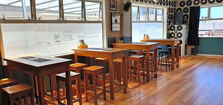 Hotel Motueka - Some weekends may have loud Live Music playing
