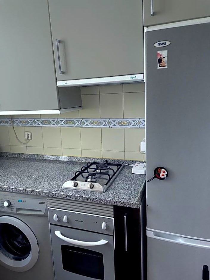 GRAN VIA VALVERDE Apartaments & ROOMS PARKING