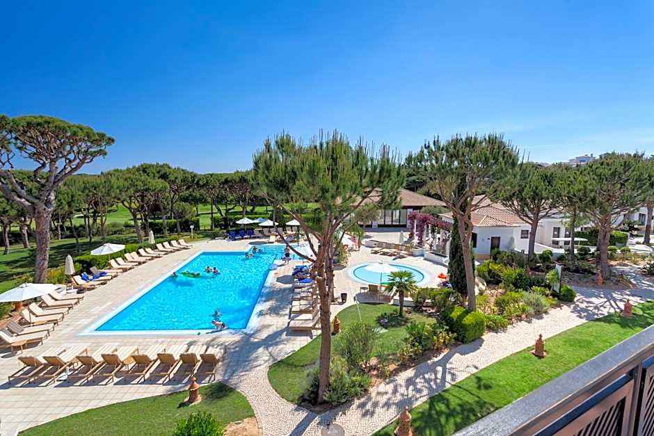 Pine Cliffs Village