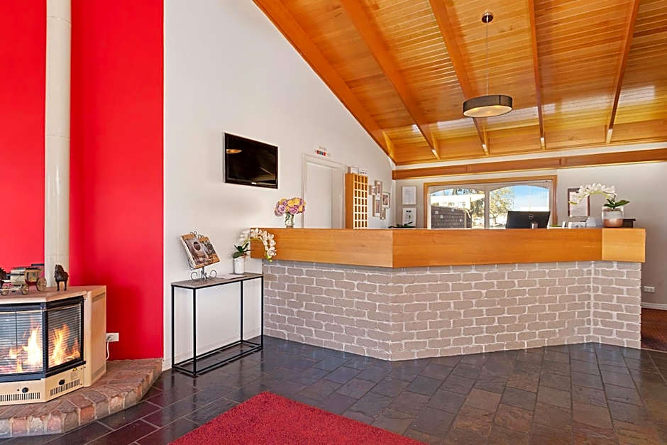 Quality Inn Carriage House