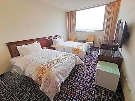 Twin Room with City View