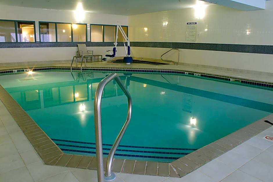 Holiday Inn Express Hotel & Suites-St. Paul By IHG