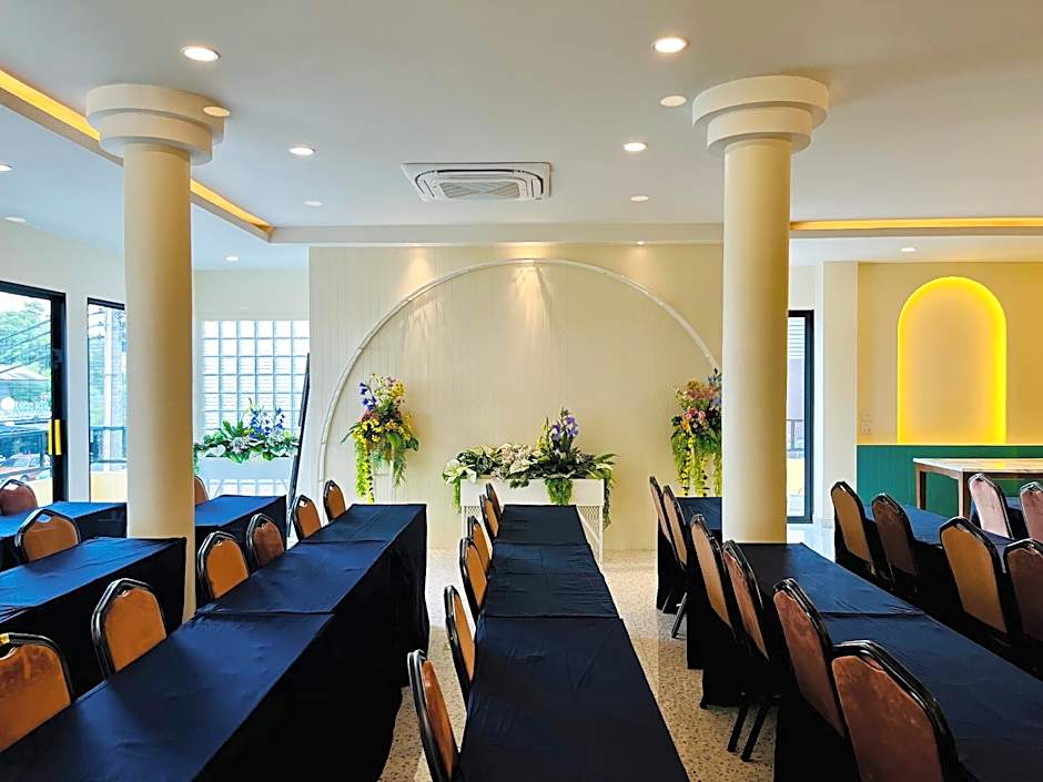 USABAI Riverside Boutique Hotel