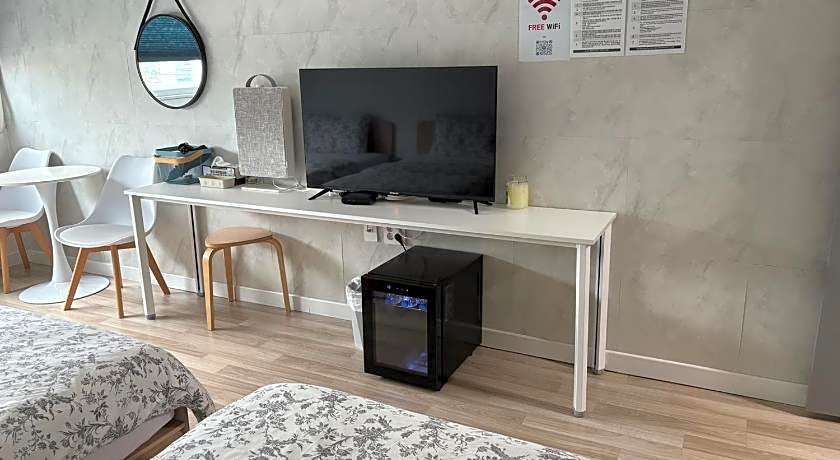 Gyeongju BongwhangMansion