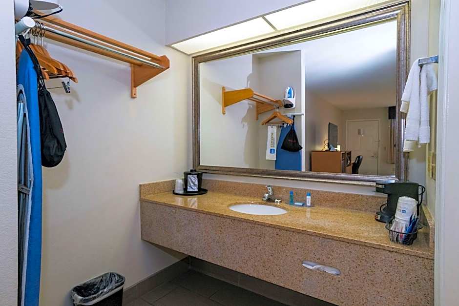 Best Western Airport Inn