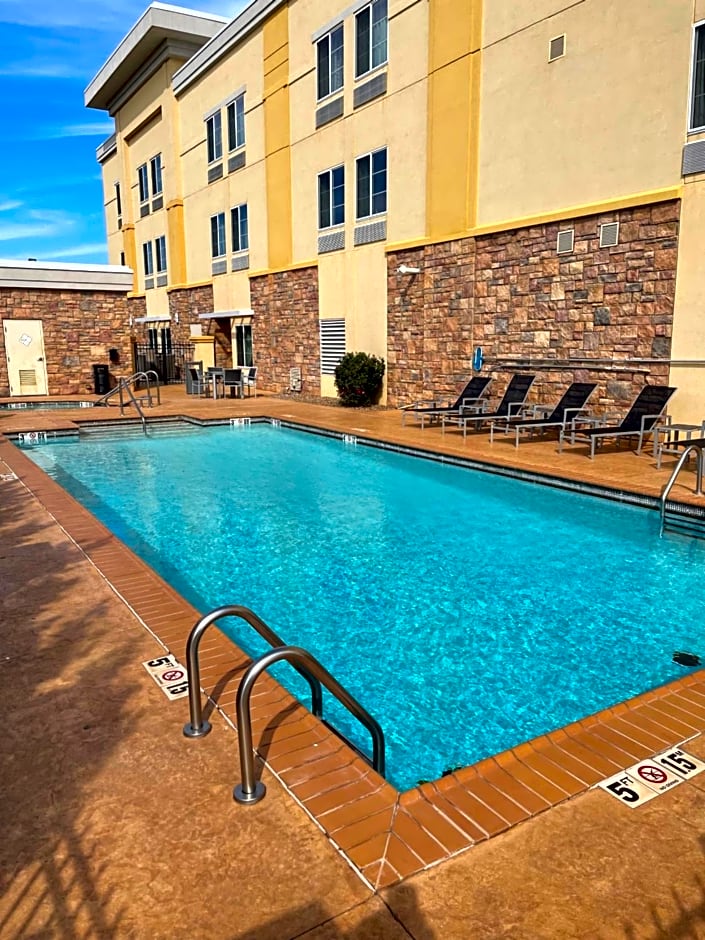 La Quinta Inn & Suites by Wyndham Elk City