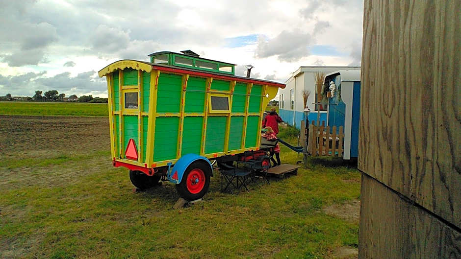 B&B boerderij rust, in pipowagens!