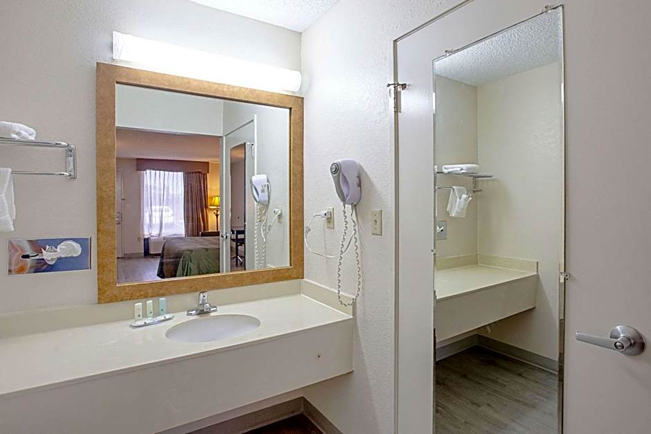 Quality Inn & Suites Live Oak I-10 Exit 283