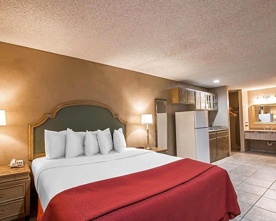 Hotel Baja San Diego