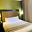 Country Inn & Suites by Radisson, San Jose International Airport, CA