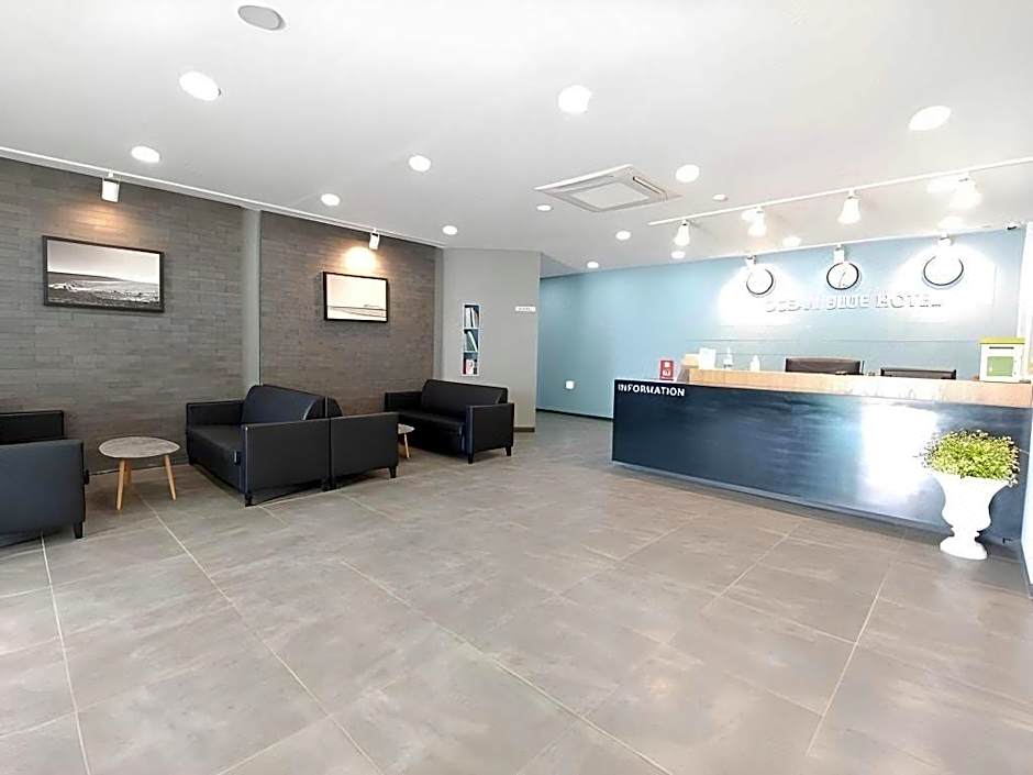 Jungmun Oceanblue Hotel