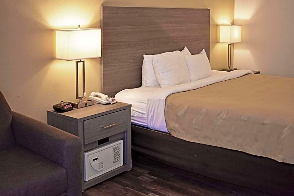 Quality Inn & Suites Kearneysville