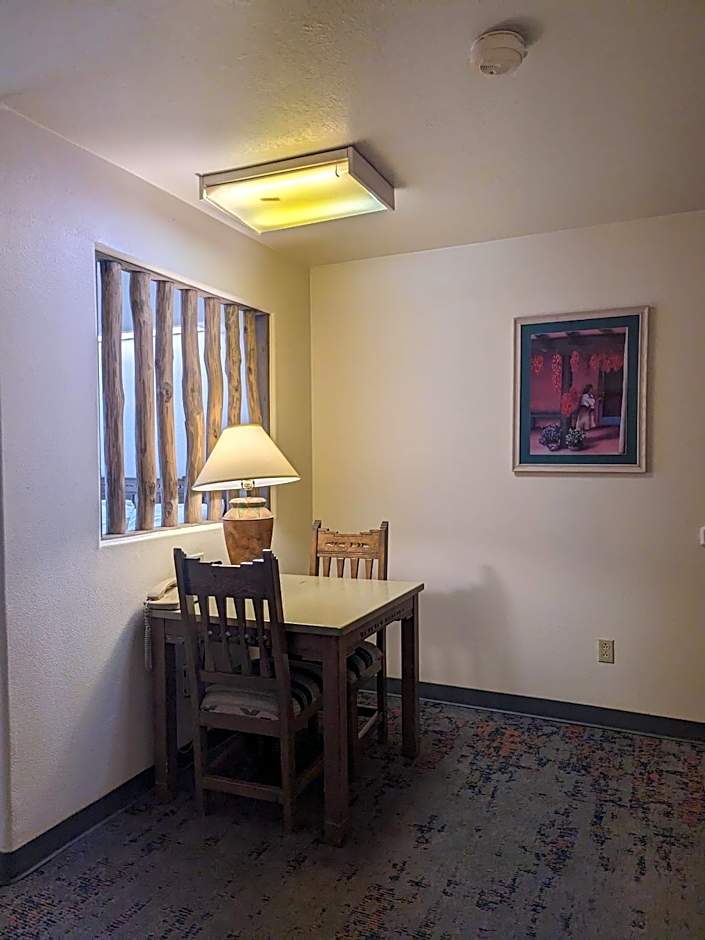 Sagebrush Inn & Suites