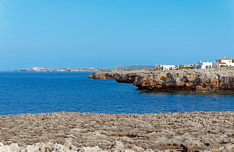 Cala Blanca Apartamentos