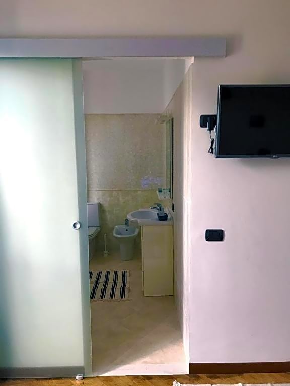 CYTRUS rooms