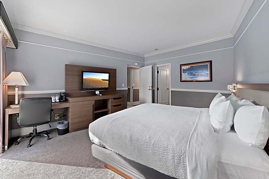 Sandpoint Hotel & Suites Downtown