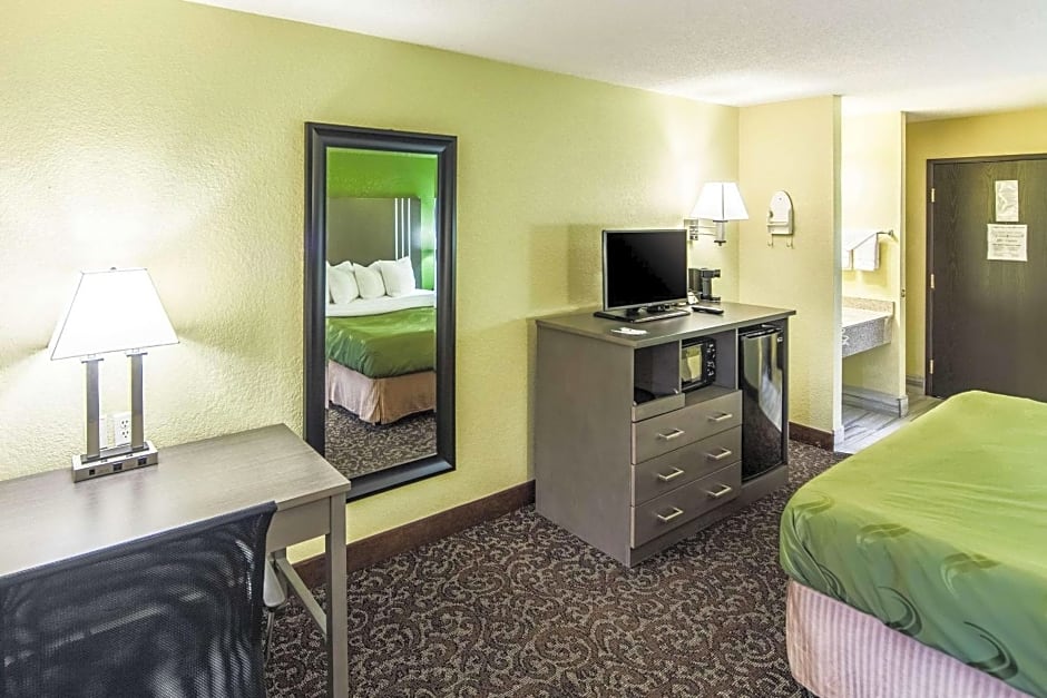 Quality Inn Decatur near US-224