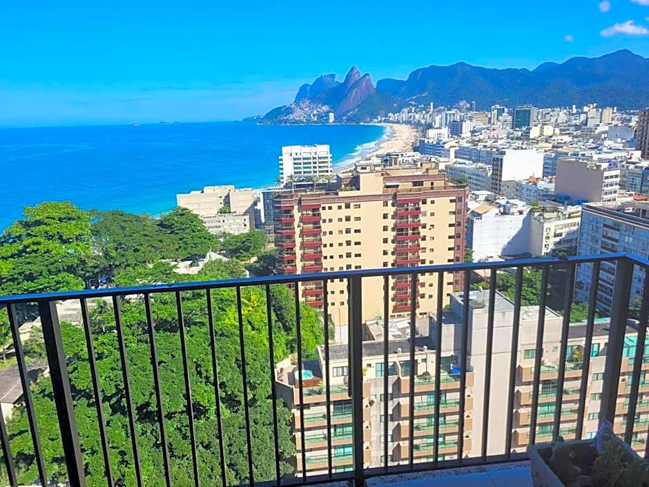 SUH Arpoador Dreams Amazing View!