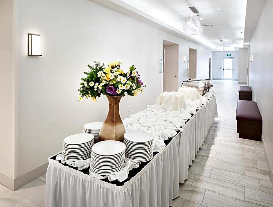 Holiday Inn Express Red Deer North By IHG