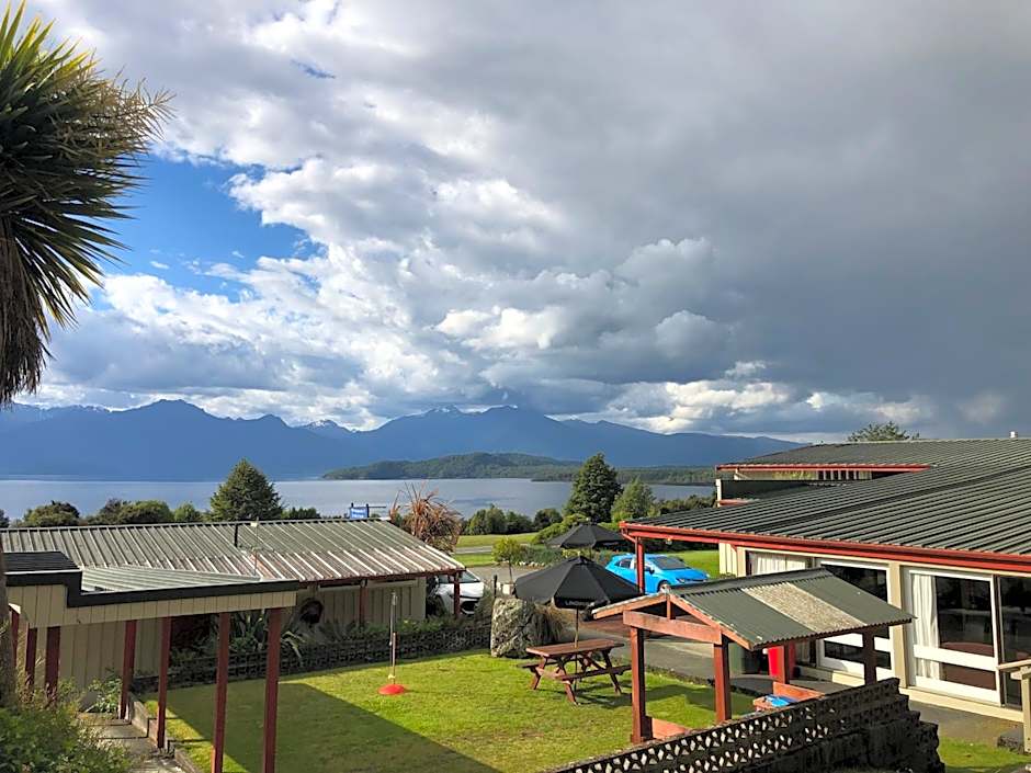 Manapouri Lakeview Motor Inn